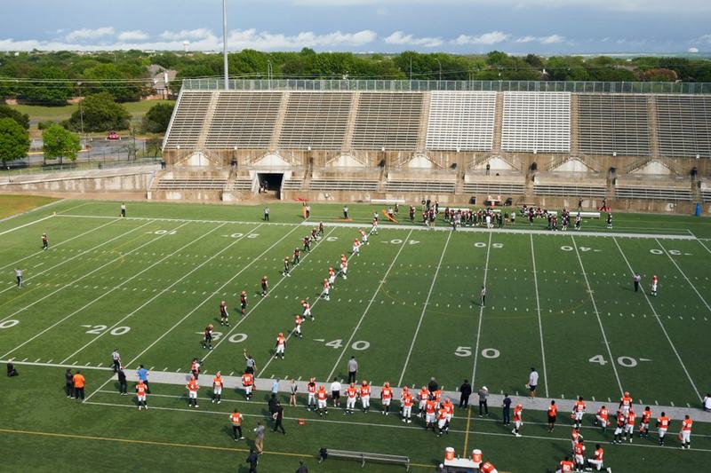 XFL_kickoff_formation_test_in_the_Spring_League