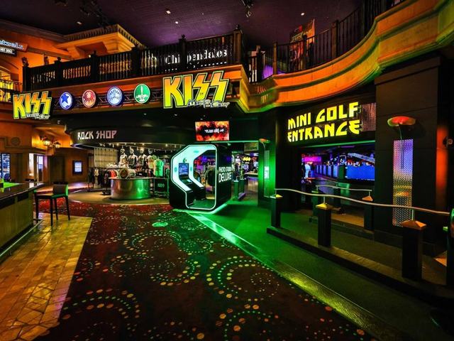 Glam Meets Grind at XY Bar
