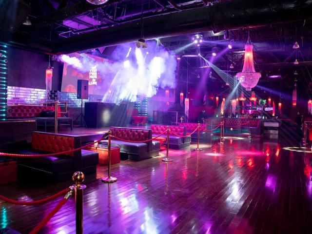 Glam Meets Grind at XY Bar
