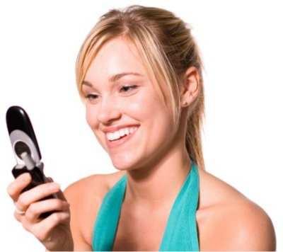 blondGirlOnPhone