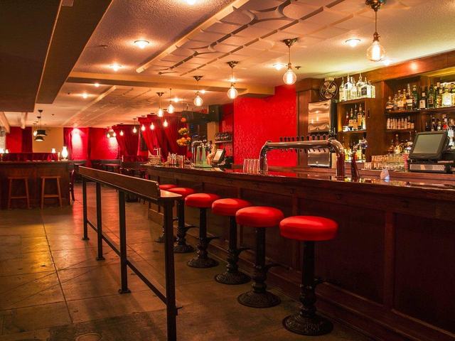 Glam Meets Grind at XY Bar