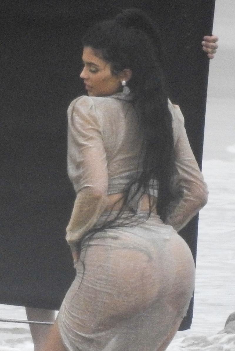 kylieseethrough3
