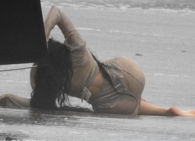 kylieseethrough4