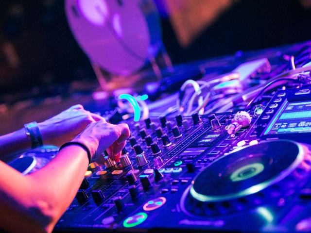 Glam Meets Grind at XY Bar