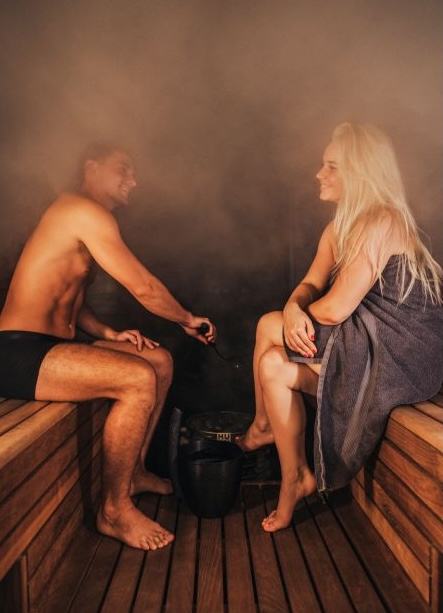 sauna-date (1)