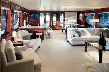 tiger-woods-yacht-saloon