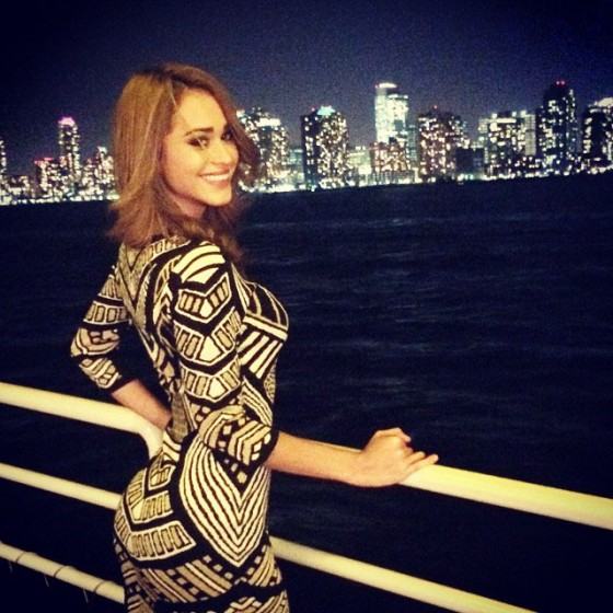 yanet-garcia-butt-instagram-0624-03-560x560